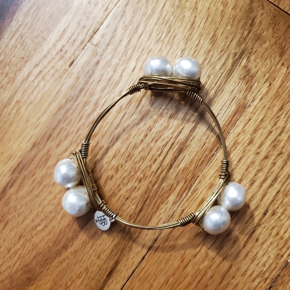 Bourbon and Boweties Pearl Bangle